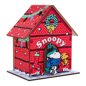 Diamond Painting Gem House - The Peanuts™ Holiday 5.4" x 4.9" x 3" (13.8 x 12.5 x 7.7cm) / Round with 13 colors including 1 AB and 4 Iridescent Diamonds and 4 Fairy Dust Diamonds / 2,965
