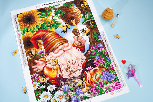 Honeybee Gnome Diamond Painting Kit – Diamond Art Club