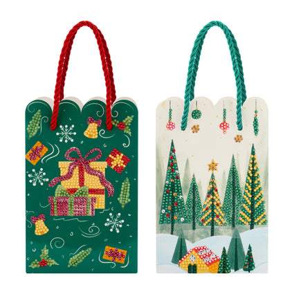 Diamond Painting Winter Wonderland & Jolly Gifts - Gift Bags (Set of 2) 7.3" x 4.7" (18.5cm x 12cm) / Round With 7 Colors Including 1 AB and 2 Iridescent Diamonds and 1 Fairy Dust Diamond / 1,693