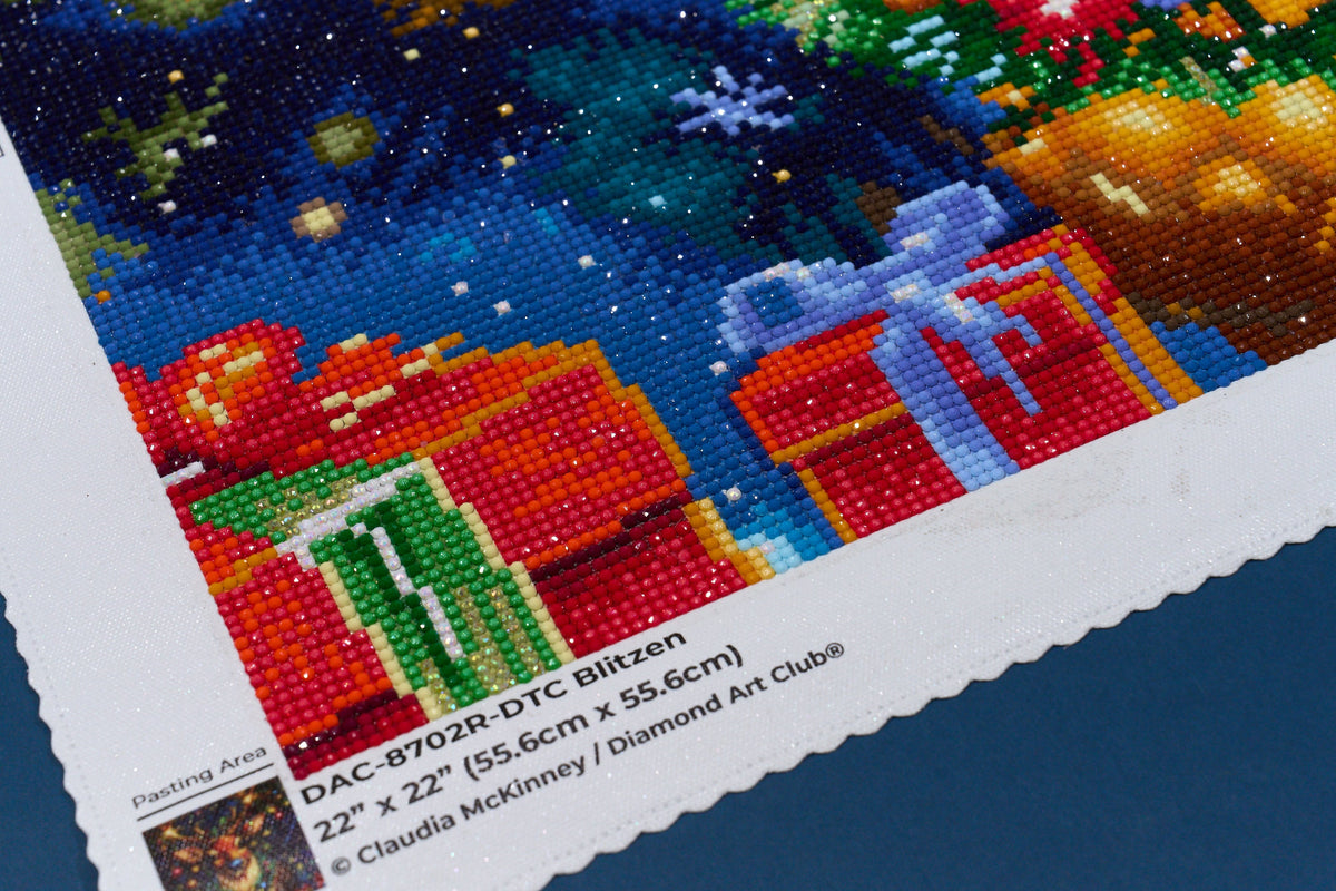 Diamond Painting Blitzen 22" x 22" (55.6cm x 55.6cm) / Round with 58 Colors including 2 ABs and 4 Fairy Dust Diamonds / 40,804