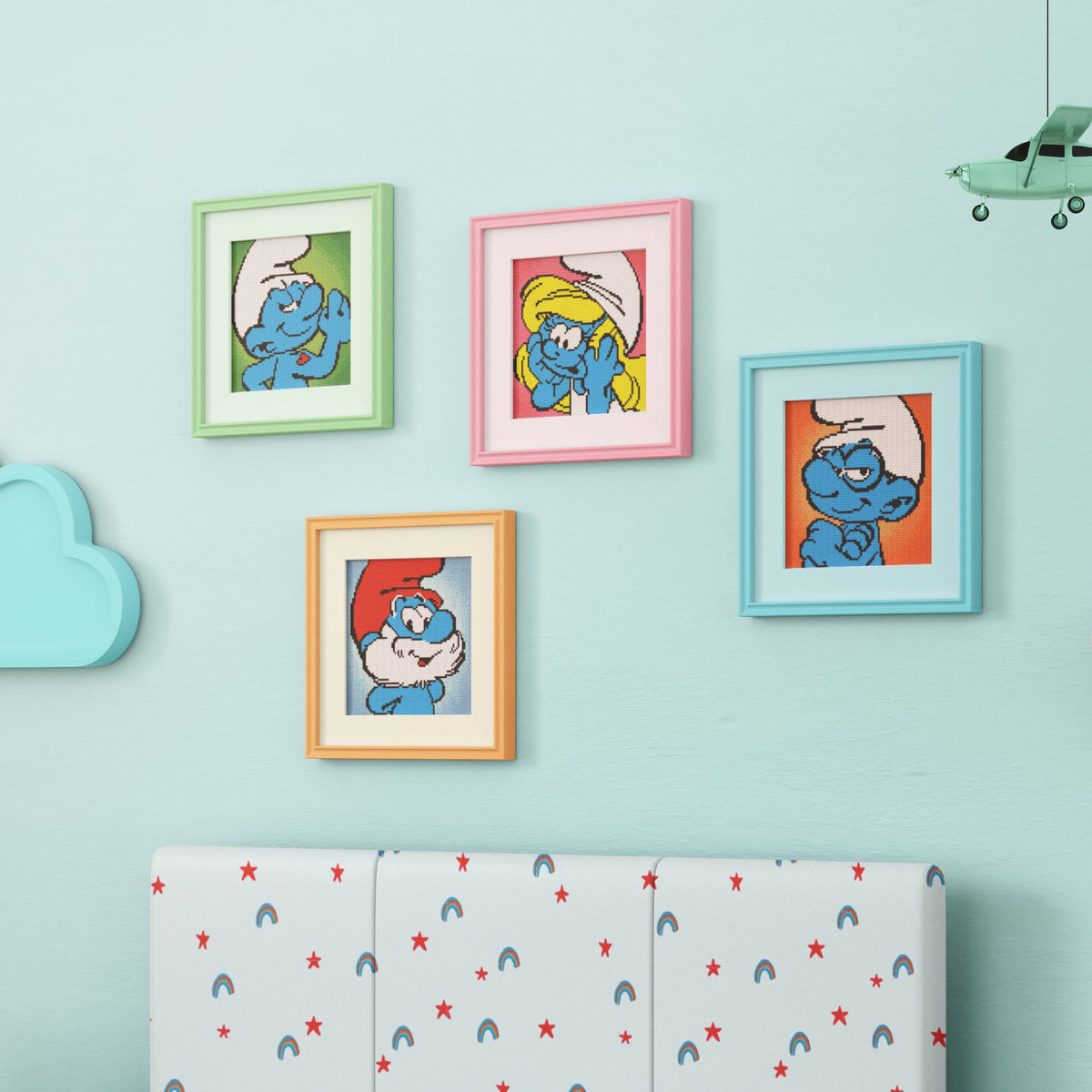 Diamond Painting Brainy Smurf 9" x 9" (23cm x 23cm) / Round with 7 Colors including 1 Glow In The Dark Diamond / 6,724