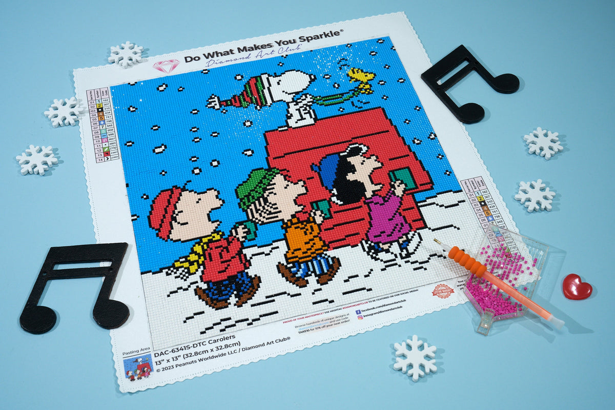 Diamond Painting Carolers 13" x 13" (32.8cm x 32.8cm) / Square with 14 Colors including 3 Fairy Dust Diamonds / 17,424