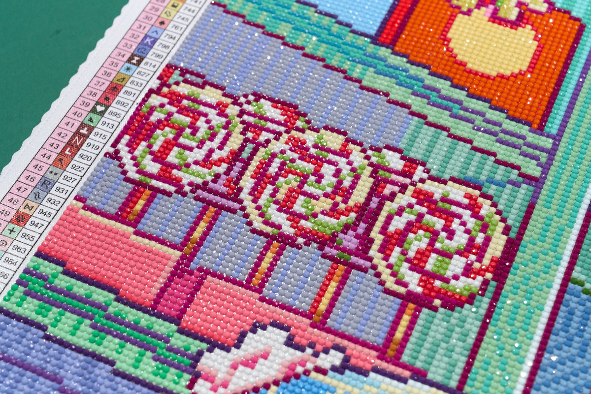 Diamond Painting Christmas Candy Shop 22" x 31" (55.6cm x 78.7cm) / Round With 89 Colors Including 2 ABs and 1 Iridescent Diamond and 6 Fairy Dust Diamonds / 57,772