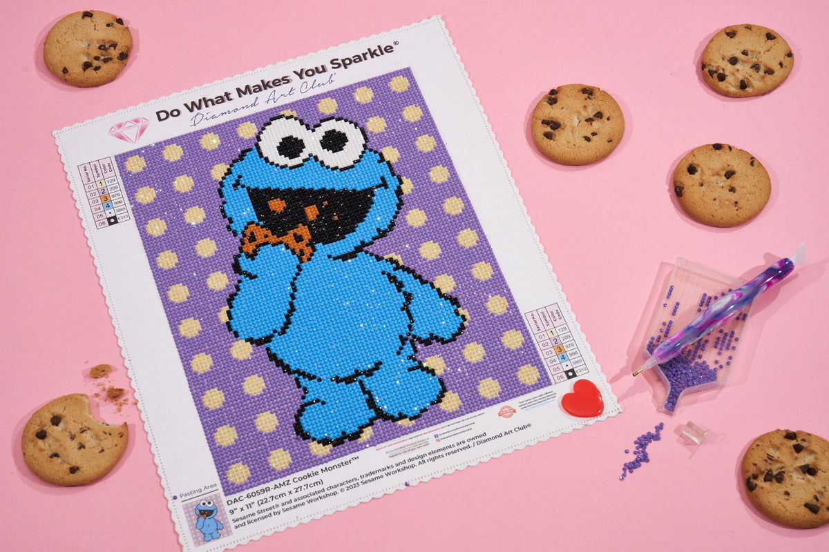Diamond Painting Cookie Monster™ 9" x 11" (22.7cm x 27.7cm) / Round with 6 Colors including 1 AB Diamonds and 1 Glow in the Dark Diamonds / 8,019