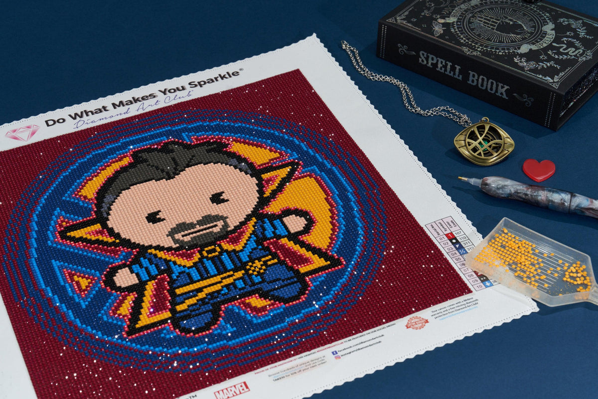 Diamond Painting Dr. Strange™ 13" x 13" (32.8cm x 32.8cm) / Round with 10 Colors including 1 ABs / 13,689