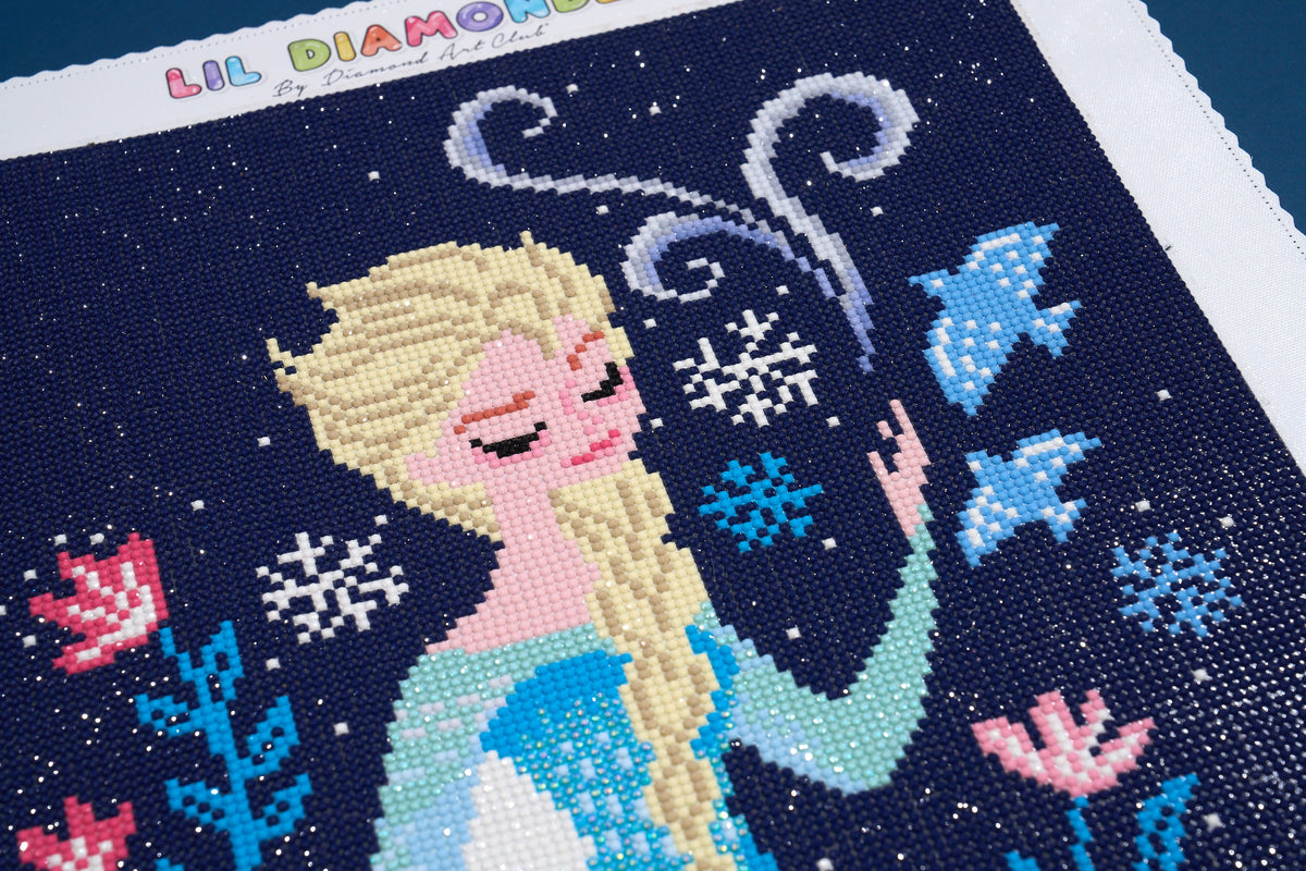 Diamond Painting Elsa 13" x 17" (33cm x 44cm) / Round with 20 Colors including 1 AB and 2 Fairy Dust Diamonds / 19,200