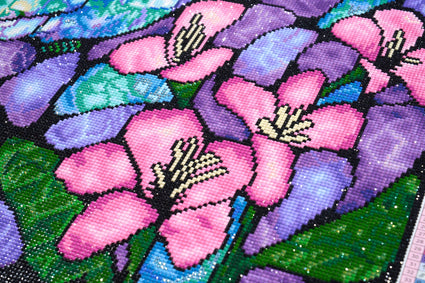 Diamond Painting Fleeting 22" x 29" (55.6cm x 73.7cm) / Round with 47 Colors including 3 ABs and 1 Iridescent Diamond and 4 Fairy Dust Diamonds / 54,136