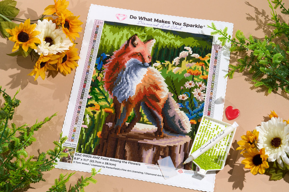 Diamond Painting Foxie Among the Flowers 8.9" x 11.1" (22.7cm x 28.1cm) / Square With 52 Colors Including 1 AB and 5 Fairy Dust Diamonds / 10,283