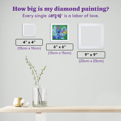 Diamond Painting Frameables™ - Cuddly Stitch™ 6" x 6" (15cm x 15cm) / Round with 13 Colors including 4 Iridescent Diamonds / 1,907