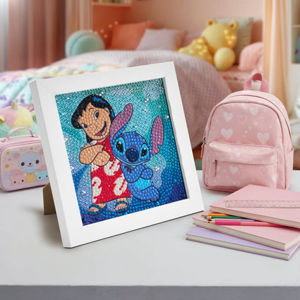 Diamond Painting Frameables™ - Ohana Forever 6" x 6" (15cm x 15cm) / Round with 33 Colors including 24 Iridescent Diamonds / 1,638