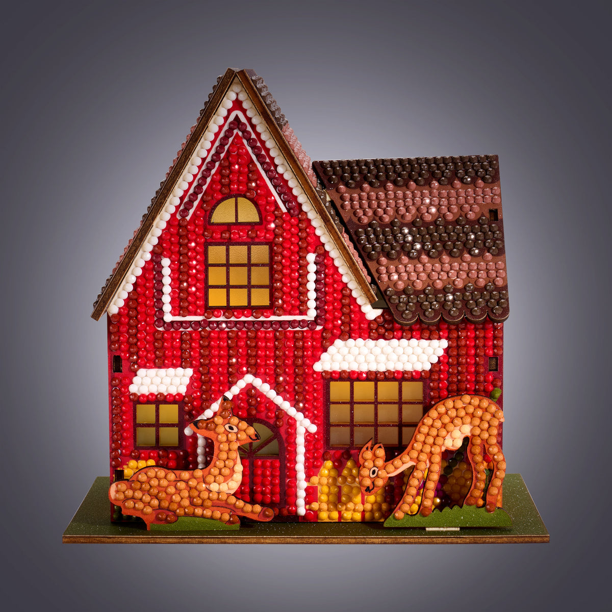 Diamond Painting Gem House - Farm House 5.5" x 4.1" x 3.1" (14cm x 10.5cm x 8cm) / Round with 26 Colors / 4,989