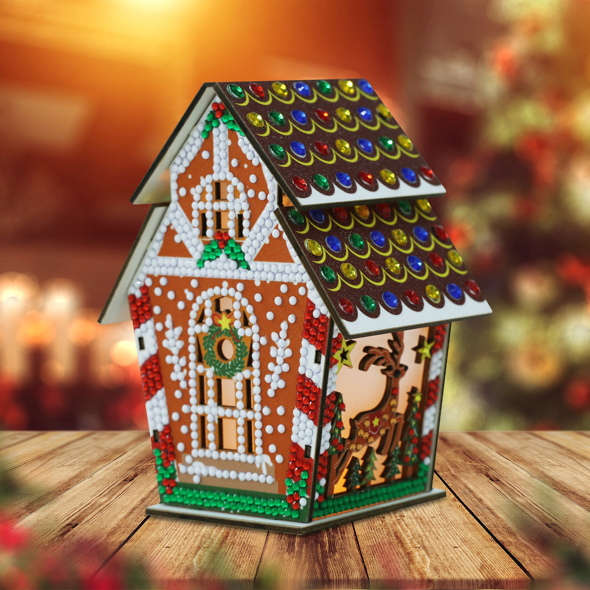 Diamond Painting Gem House - Gingerbread Reindeer 5.5" x 4.1" x 3.1" (14 x 10.5 x 8cm) / Round with 10 Colors including 9 Iridescent Diamonds / 1,094