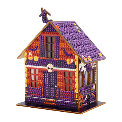 Diamond Painting Gem House - Pumpkin Glow Manor 5.5" x 4.1" x 3.1" (14 x 10.5 x 8cm) / Round with 20 Colors including 2 ABs and 1 Fairy Dust Diamond / 2,815