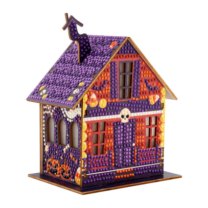 Diamond Painting Gem House - Pumpkin Glow Manor 5.5" x 4.1" x 3.1" (14 x 10.5 x 8cm) / Round with 20 Colors including 2 ABs and 1 Fairy Dust Diamond / 2,815