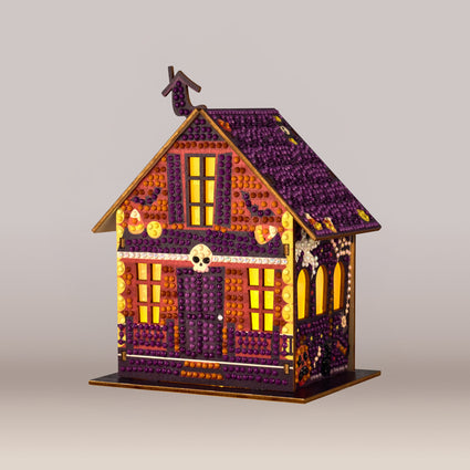 Diamond Painting Gem House - Pumpkin Glow Manor 5.5" x 4.1" x 3.1" (14 x 10.5 x 8cm) / Round with 20 Colors including 2 ABs and 1 Fairy Dust Diamond / 2,815