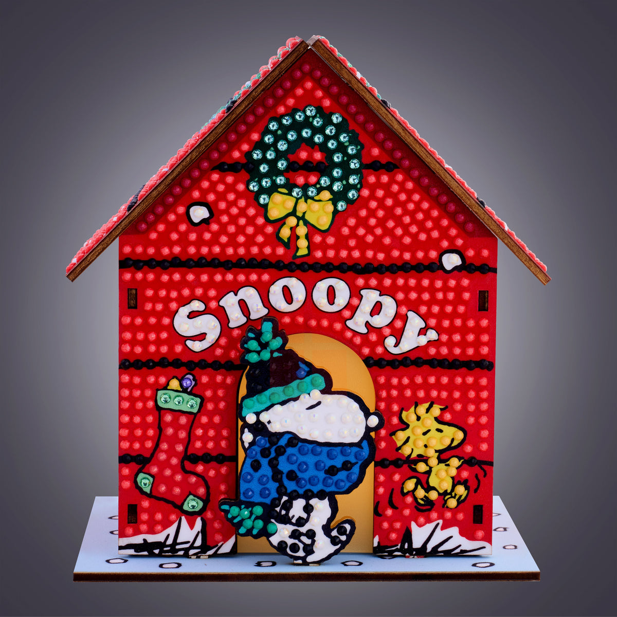 Diamond Painting Gem House - The Peanuts™ Holiday 5.4" x 4.9" x 3" (13.8 x 12.5 x 7.7cm) / Round with 13 colors including 1 AB and 4 Iridescent Diamonds and 4 Fairy Dust Diamonds / 2,965