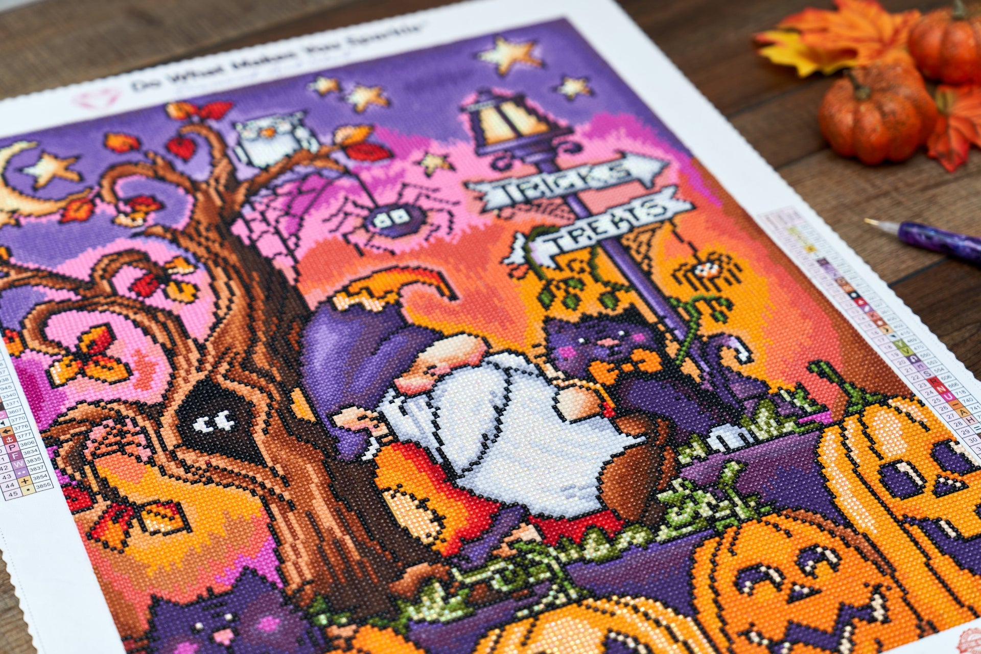 Diamond Painting Halloween Gnome 17" x 22" (42.6cm x 55.8cm) / Round with 45 Colors including 5 ABs / 30,248