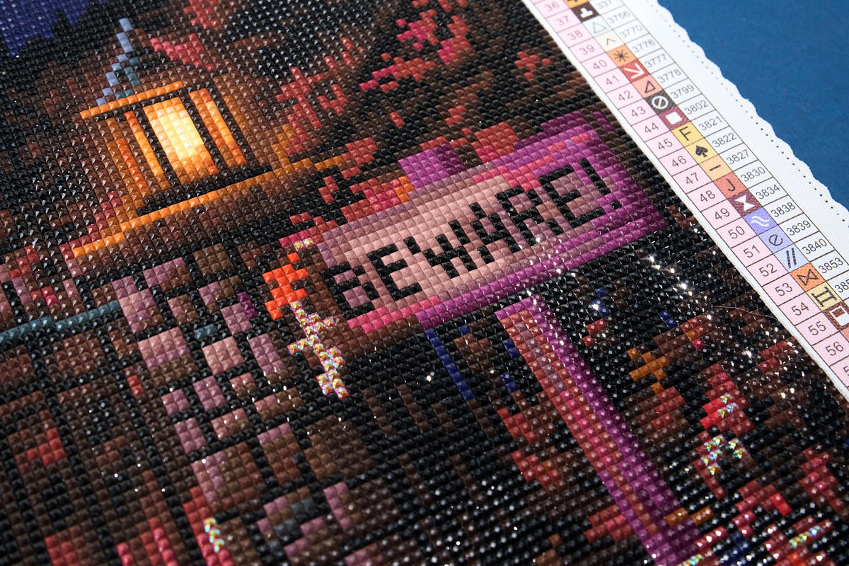 Diamond Painting Halloween Haunted House 37" x 27.6" (93.8cm x 69.9cm) / Square with 72 Colors including 2 ABs and 6 Fairy Dust Diamonds / 105,937