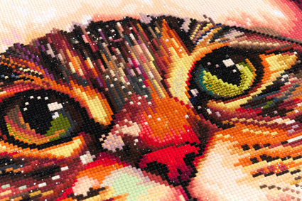 Diamond Painting Holly Jolly Christmas Cat 22" x 22" (55.6cm x 55.6cm) / Round with 75 Colors including 2 ABs and 1 Iridescent Diamond and 2 Fairy Dust Diamonds / 40,804