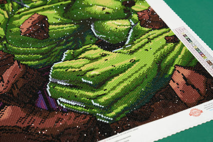 Diamond Painting Hulk™ Smash! 20" x 25" (50.7cm x 64cm) / Round with 27 Colors including 1 ABs / 41,268