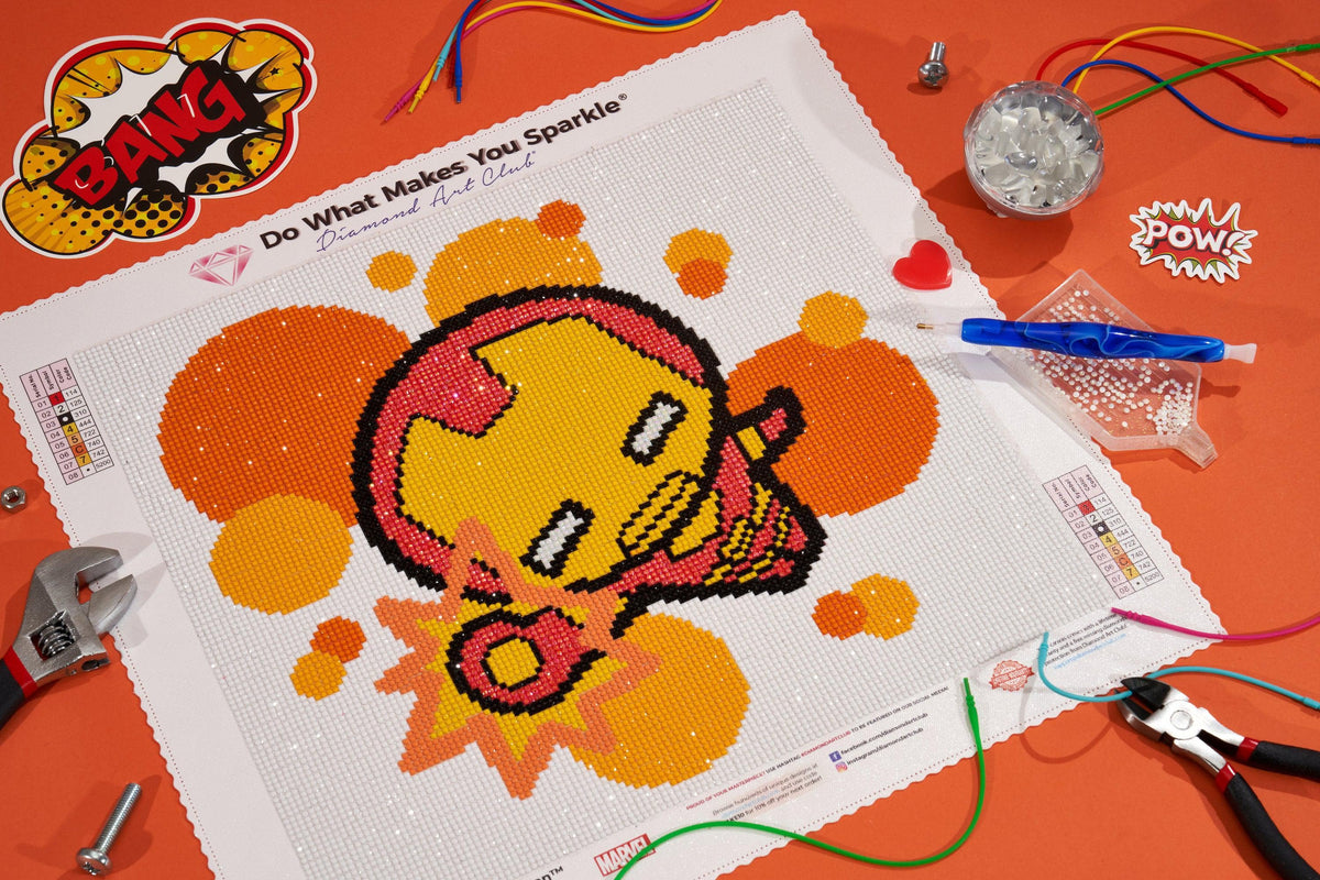 Diamond Painting Iron Man™ 14" x 13" (36cm x 32.8cm) / Round with 8 Colors including 2 ABs / 15,093