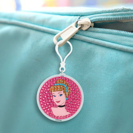 Diamond Painting Keychain - Cinderella’s Midnight Spark 2.6" x 2.5" (6.8cm x 6.5cm) / Round With 4 Colors including 4 Iridescent Diamonds / 270