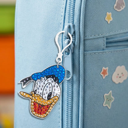 Diamond Painting Keychain - Dapper Donald 3.07" x 2.59" (7.8cm x 6.6cm) / Round With 5 Colors including 5 Iridescent Diamonds / 238