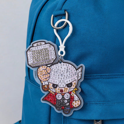 Diamond Painting Keychain - Thunder God Thor 2.2" x 2.9" (5.7cm x 7.5cm) / Round With 9 Colors including 9 Iridescent Diamonds / 520