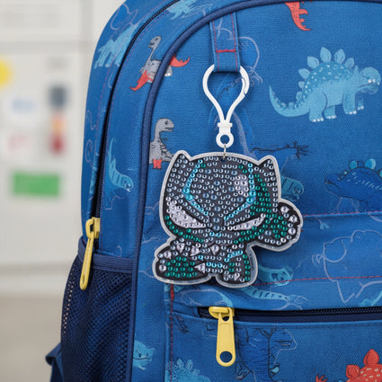 Diamond Painting Keychain - Wakanda Warrior Black Panther 2.9" x 2.8" (7.5cm x 7.2cm) / Round With 7 Colors including 7 Iridescent Diamonds / 654