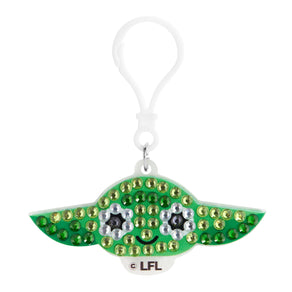 Diamond Painting Keychain - Yoda Wisdom 3.14" x 1.29" (8cm x 3.3cm) / Round With 4 Colors including 4 Iridescent Diamonds / 122