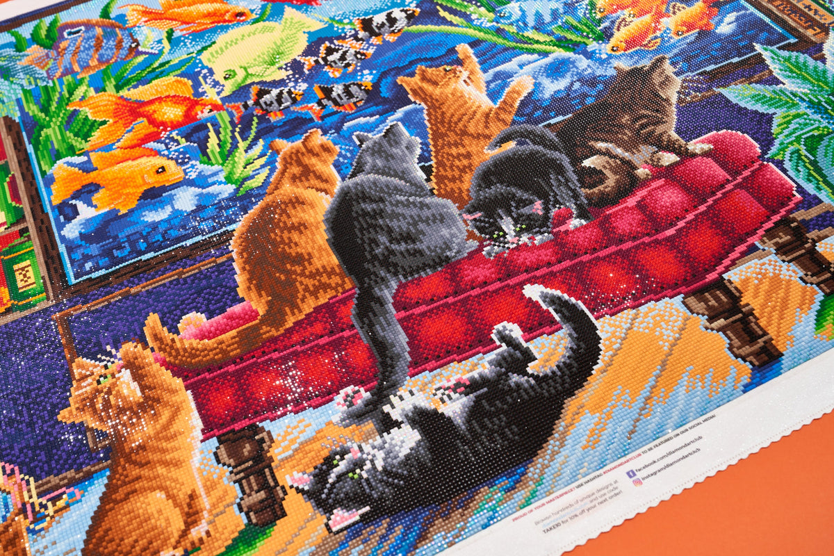 Diamond Painting Kittens and Fish Tank 38.6" x 27.6" (98cm x 70cm) / Square With 60 Colors Including 5 ABs / 110,433