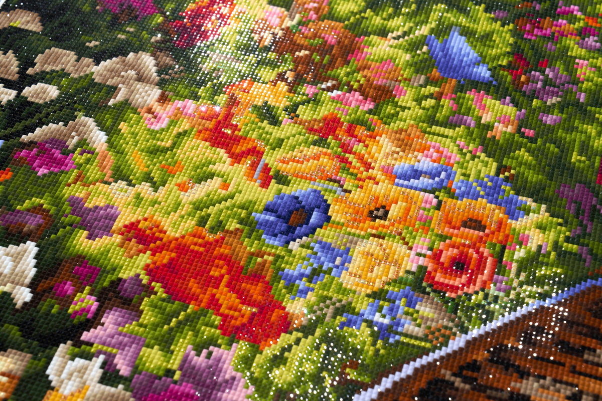 Diamond Painting Little Engine 27.6" x 27.6" (69.9cm x 69.9cm) / Square with 81 Colors including 3 ABs and 5 Fairy Dust Diamonds / 78,961