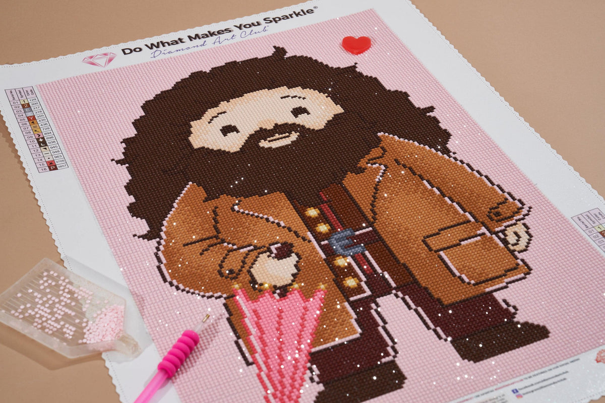 Diamond Painting Lovable Half-Giant 13" x 18" (32.8cm x 45.7cm) / Round With 16 Colors including 1 ABs / 19,071