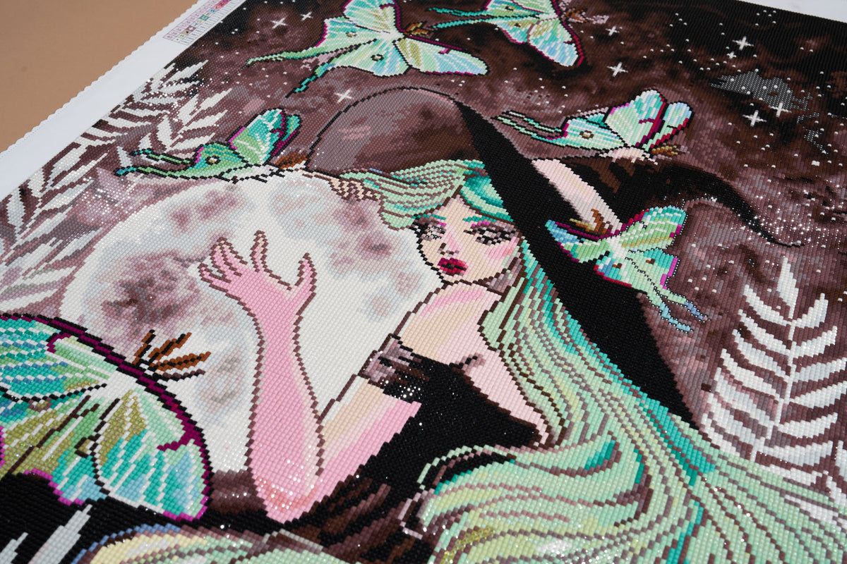 Diamond Painting Luna Moth Witch 22" x 30" (55.8cm x 76cm) / Square with 40 Colors including 1 AB Diamonds and 2 Fairy Dust Diamonds / 68,320