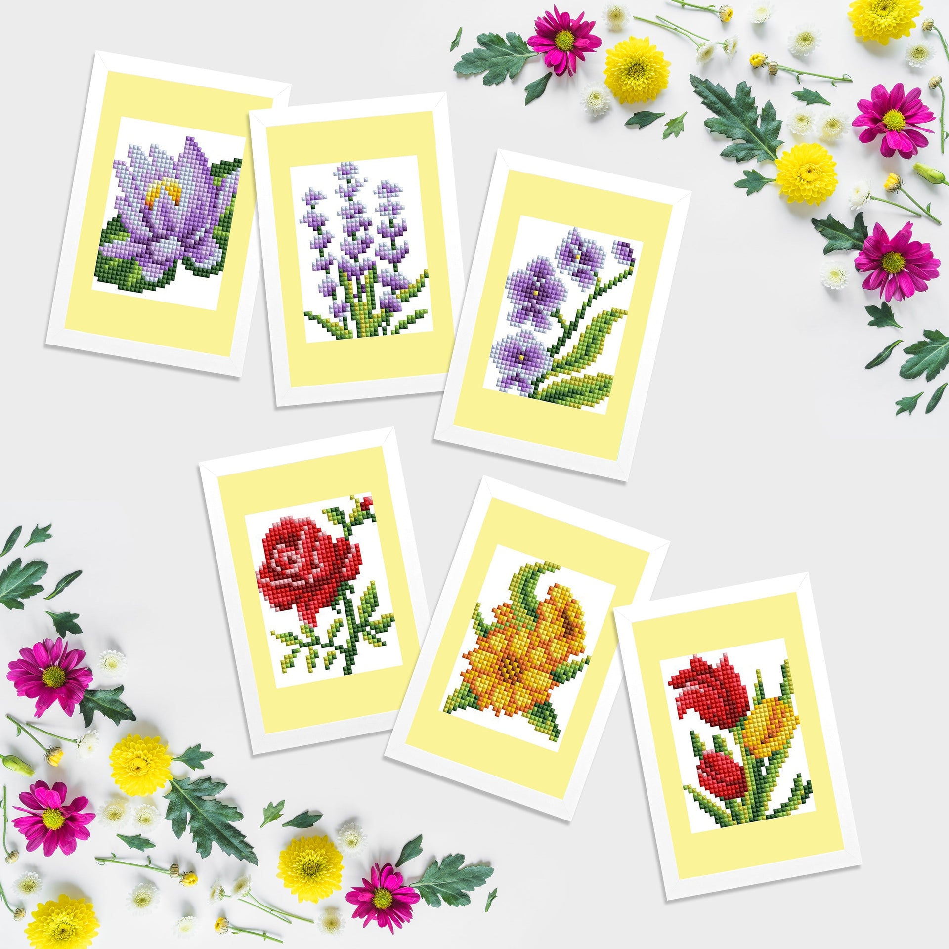 Diamond Painting Mini Dazzles - Classic Flower Set 3x4"(7.6cm"x10.2cm) / Square With 17 Colors Including 1 AB and 16 Fairy Dust Diamonds / 4,202