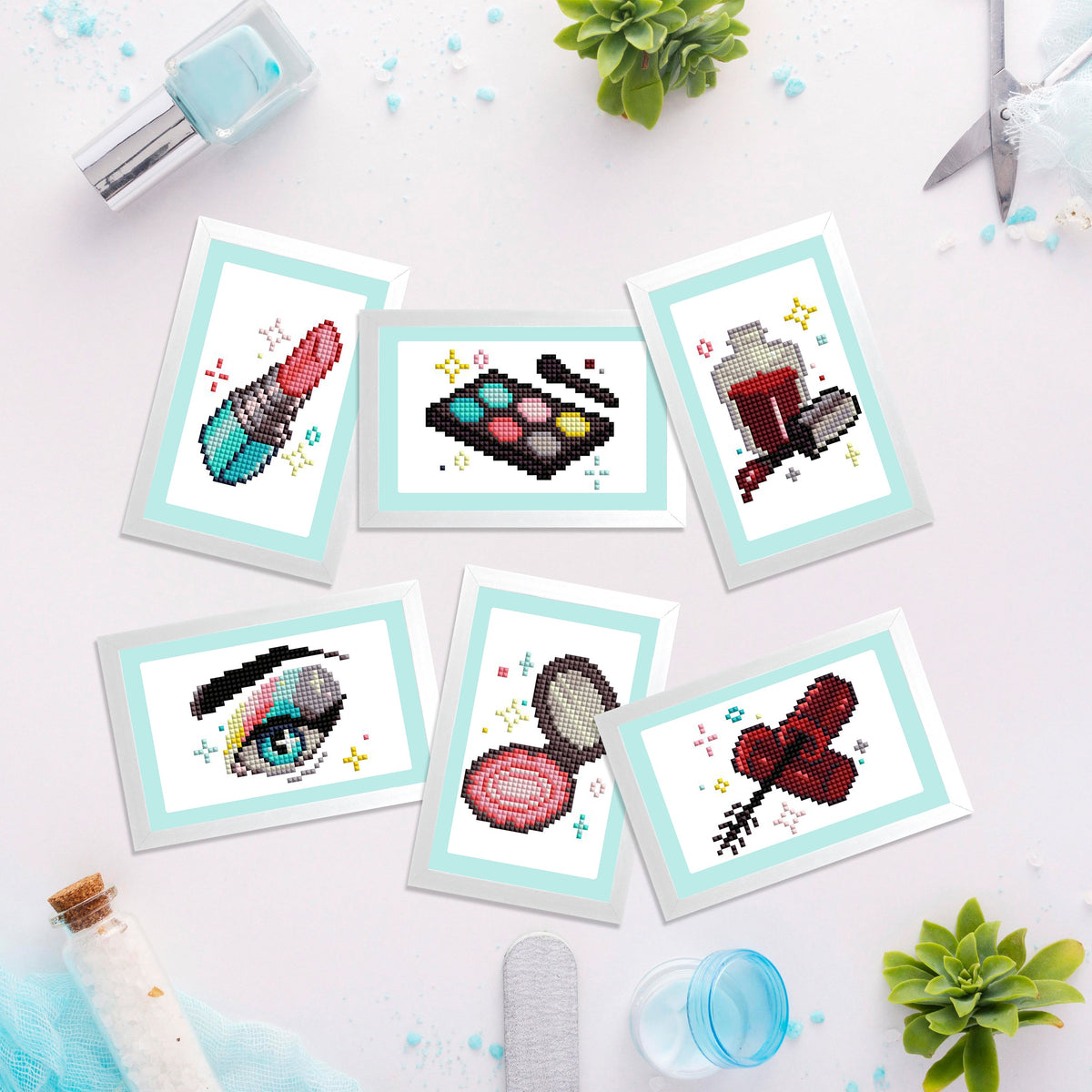 Diamond Painting Mini Dazzles - Makeup Set 3x5"(7.6cm"x12.7cm) / Square With 23 Colors Including 23 Fairy Dust Diamonds / 3,444