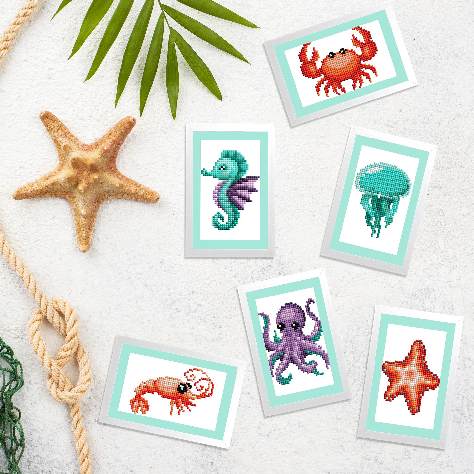 Diamond Painting Mini Dazzles™ - Sea Creatures 4" x 6" (10.2cm x 15.2cm) / Square With 18 Colors Including 18 Fairy Dust Diamonds / 3,650