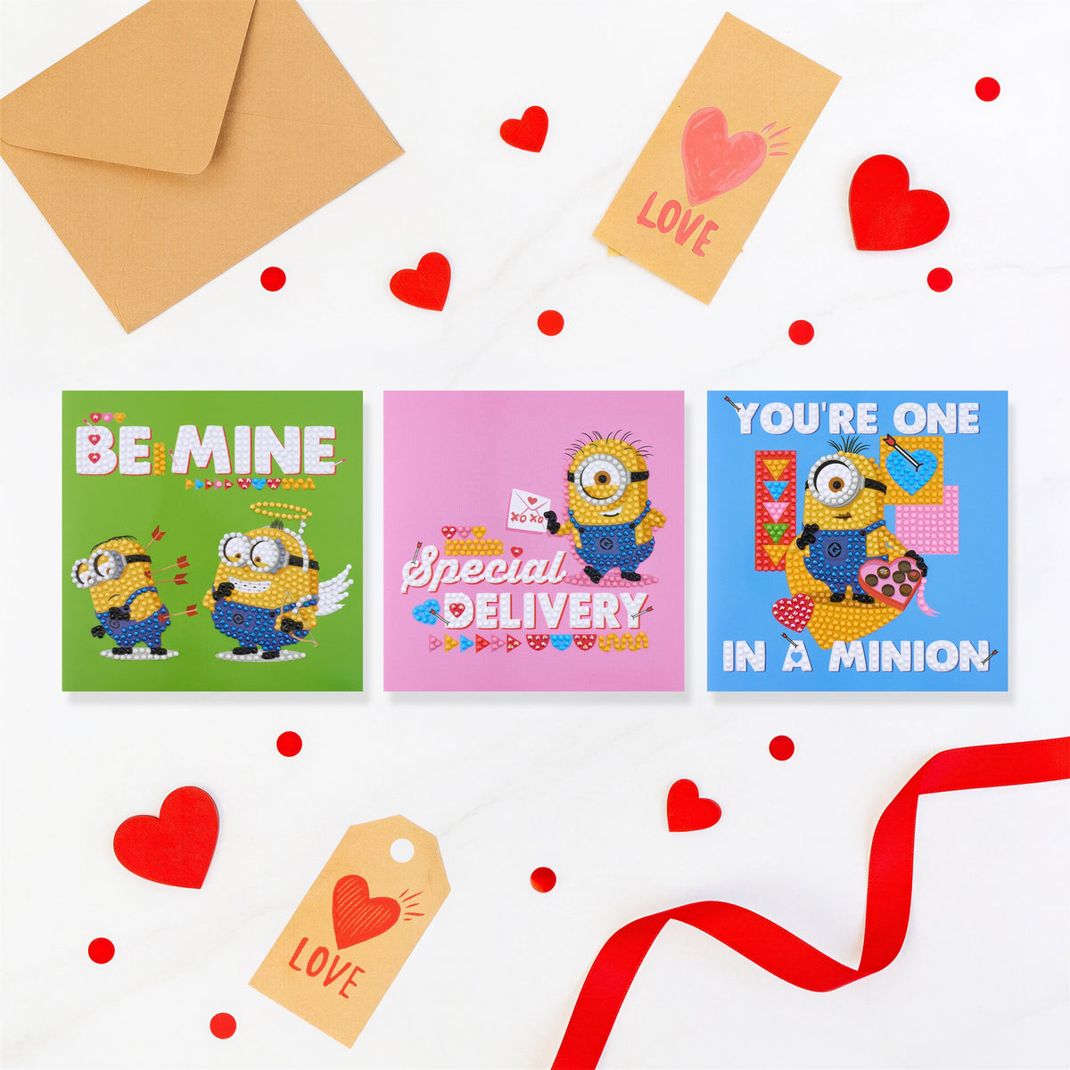 Diamond Painting Minions™ DIY Cards (Set of 3) 6" x 6" (15cm x 15cm) / Round with 14 Colors including 1 AB and 5 Fairy Dust Diamonds / 2,140