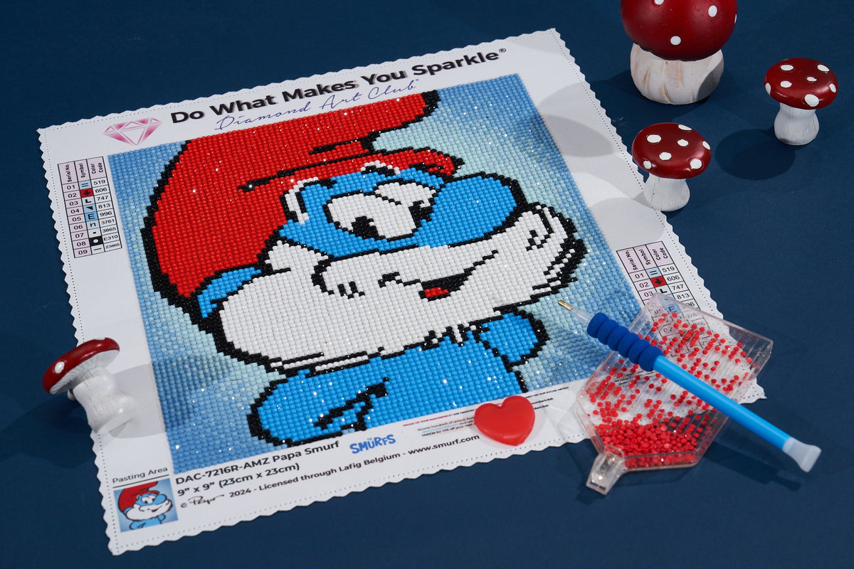 Diamond Painting Papa Smurf 9" x 9" (23cm x 23cm) / Round with 9 Colors including 1 Glow In The Dark Diamond and 1 Fairy Dust Diamond / 6,724