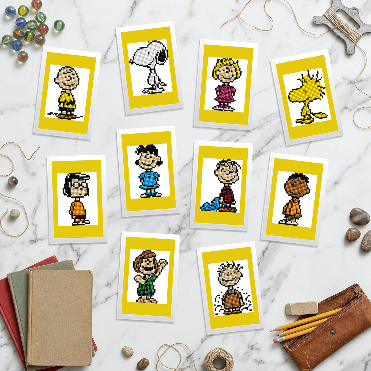Diamond Painting Peanuts™ - Mini Dazzles™ 4" x 6" (10.2cm x 15.2cm) / Square With 14 Colors Including 4 ABs and 10 Fairy Dust Diamonds / 5,601
