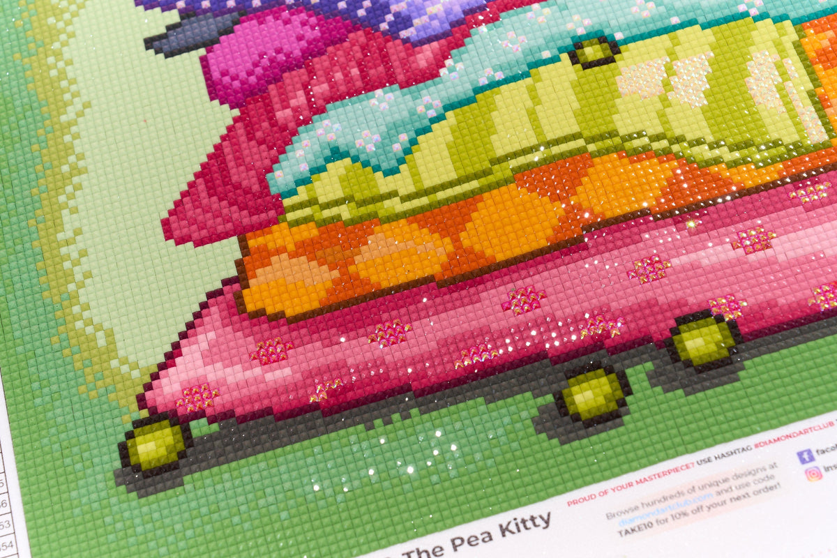 Diamond Painting Princess & The Pea Kitty 13" x 13" (33cm x 33cm) / Square with 52 Colors including 5 ABs / 17,161