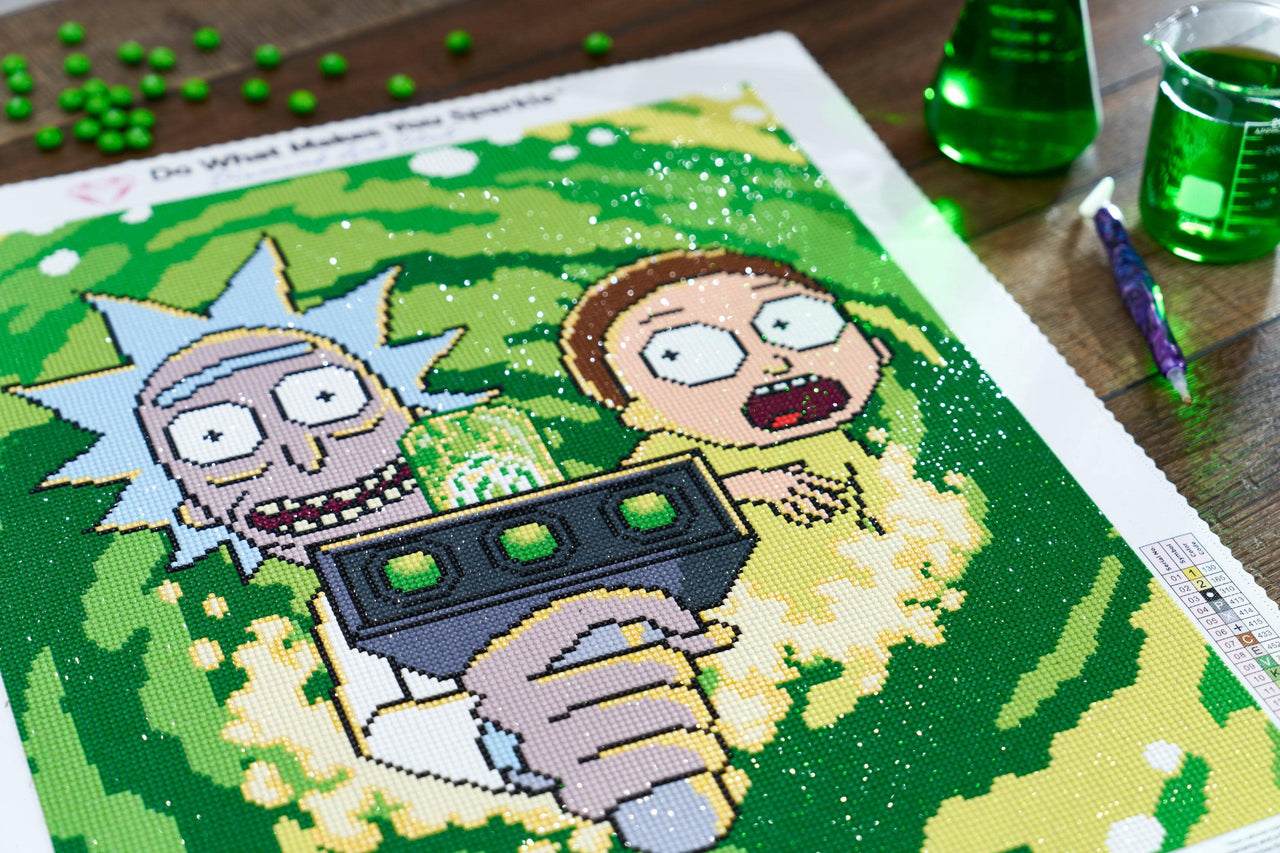 Diamond Painting Rick and Morty™ 17" x 20" (43cm x 51cm) / Round with 19 Colors including 1 AB / 27,512