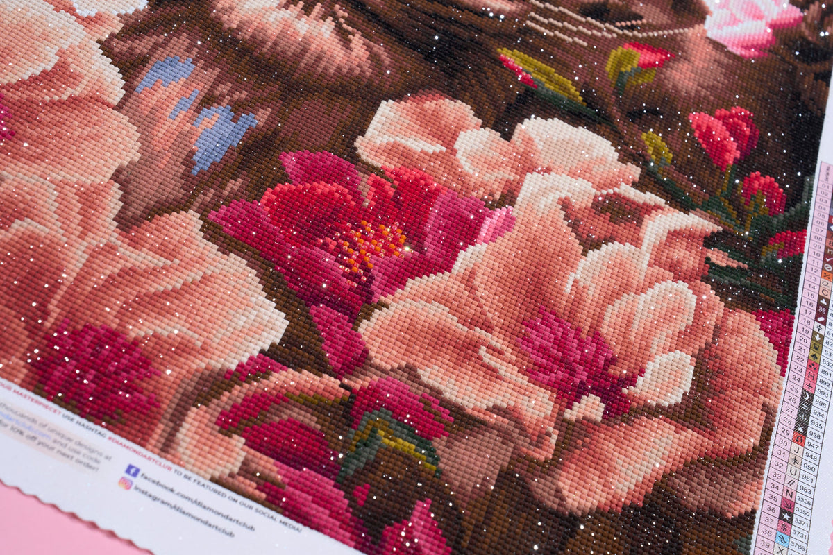 Diamond Painting Sabrina the Snow Leopard 22" x 33" (55.6cm x 83.7cm) / Round with 53 Colors including 2 ABs and 4 Fairy Dust Diamonds / 61,408