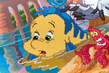 Diamond Painting She's Got Legs! 42.9" x 27.6" (108.8cm x 69.9cm) / Square with 67 Colors including 5 Fairy Dust Diamonds / 122,797