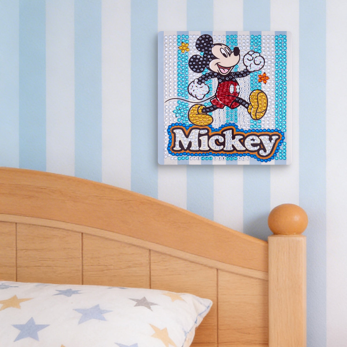 Diamond Painting Sparkle Boards - Mickey Magic 6" x 6" (15cm x 15cm) / Round with 8 Colors including 8 Iridescent Diamonds / 804