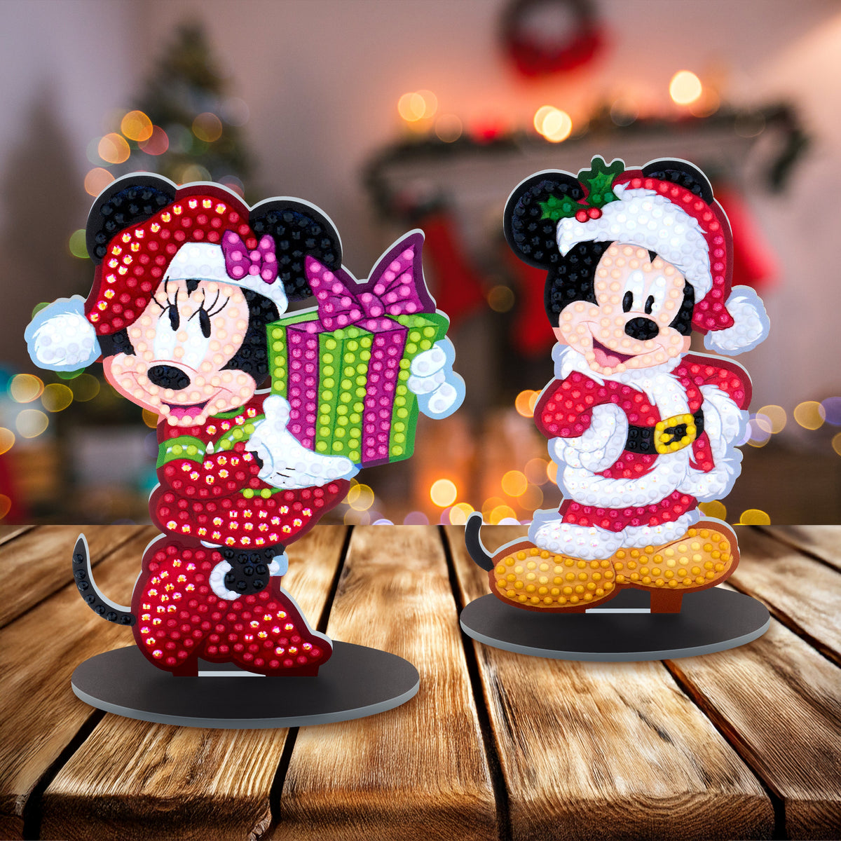 Diamond Painting Sparkle Pals™ - Minnie’s Holiday Surprise 5.5" x 4.3" (14cm x 11cm) / Round with 10 Colors including 2 ABs and 4 Fairy Dust Diamonds / 545
