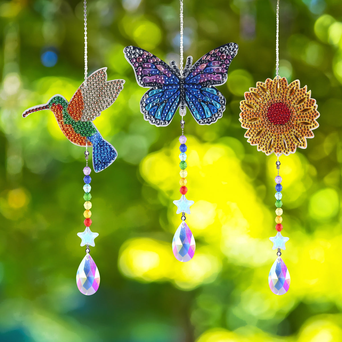 Diamond Painting Suncatchers - Hummingbird/Butterfly/Sunflower 4" x 4" (10cm x 10cm) / Round with 9 Colors including 9 Iridescent Diamonds / 5,089