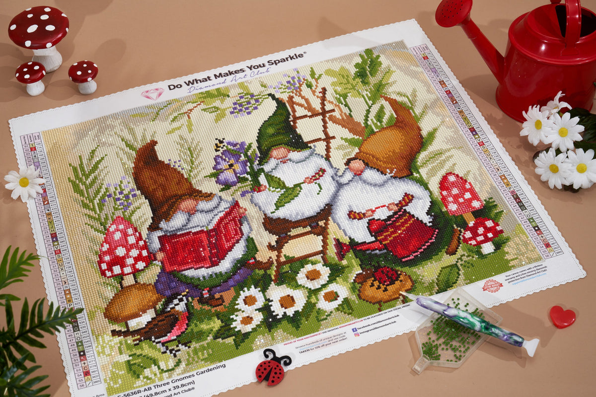 Diamond Painting Three Gnomes Gardening 19.6" x 15.7" (49.8cm x 39.8cm) / Round With 56 Colors Including 3 ABs / 25,276