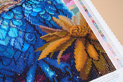 Diamond Painting Whimsical Watcher 13" x 17" (33cm x 42.7cm) / Round with 85 Colors including 2 ABs and 4 Fairy Dust Diamonds / 18,600