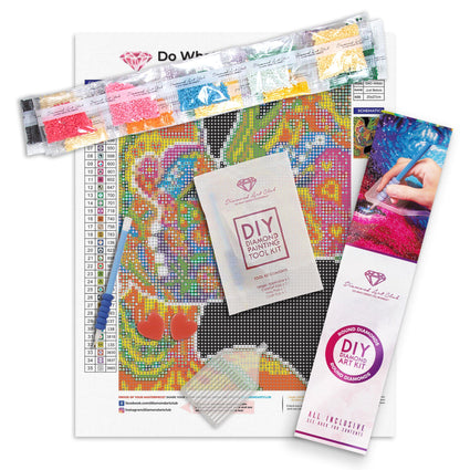 Diamond Painting Just Before Round With 35 Colors Including 1 AB / 7.9" x 10.6" (20cm x 27cm) / 6,745